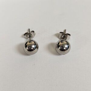 NWOT Sterling Silver Ball Stud Earrings